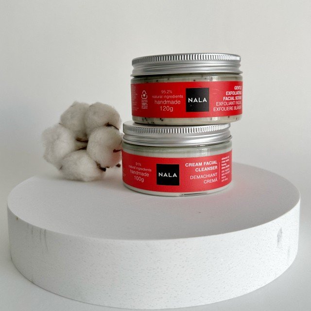 Exfoliant Facial - Exfoliere Blândă - Căpșuni &amp; Unt Mango
